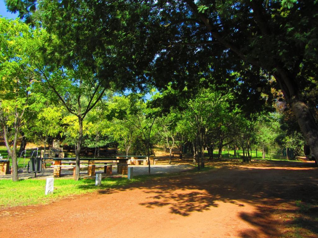 Готель Complejo Rural Puerto Penas Aroche Екстер'єр фото