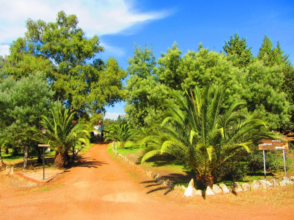 Готель Complejo Rural Puerto Penas Aroche Екстер'єр фото